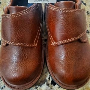 Little boys size 8 dress shoes.